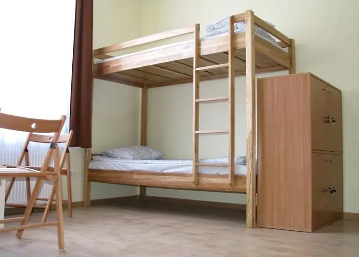 Hostel4u